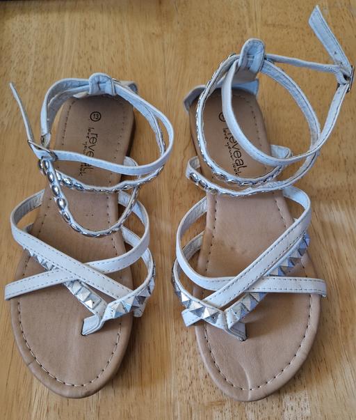 Buy & Sell Leicestershire Oadby and Wigston - Photos for (13) Girls sandals