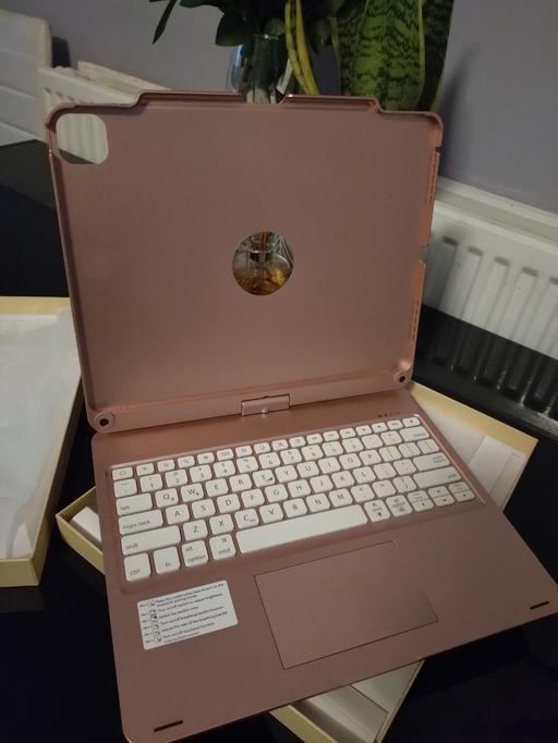 Buy & Sell West Midlands Sandwell - Photos for 360 Magnetic Keyboard for iPad Air