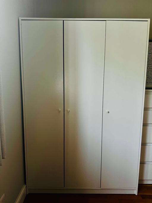 Buy & Sell South East London Deptford - South East London - Photos for IKEA KLEPPSTAD Wardrobe fully assembled