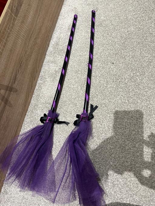 Buy & Sell Flintshire - Wales Gwespyr - Flintshire - Photos for Witch brooms