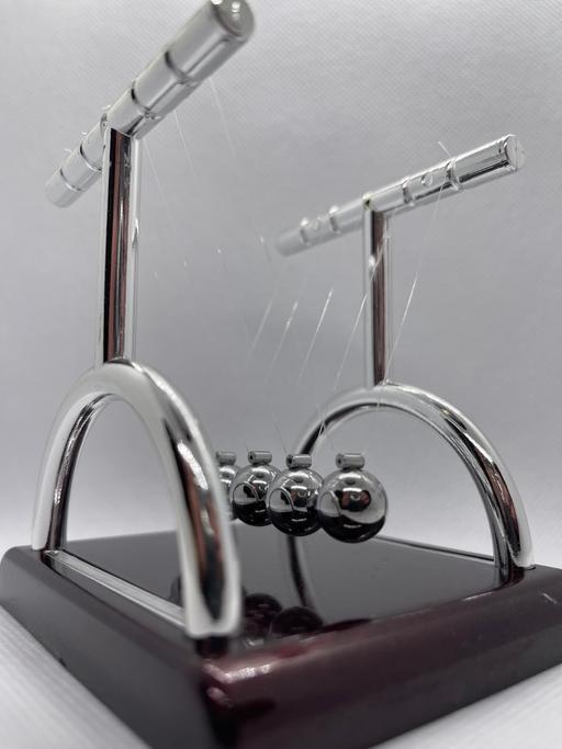Buy & Sell North West London Colindale - North West London - Photos for Silver metal Newton's cradle
