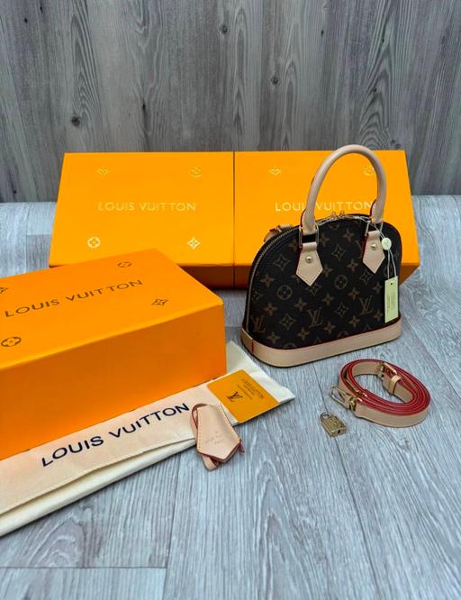 Buy & Sell Essex Castle Point - Photos for Women’s bag