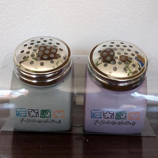 Buy & Sell South East London Crook Log - South East London - Photos for Friends salt and pepper shakers