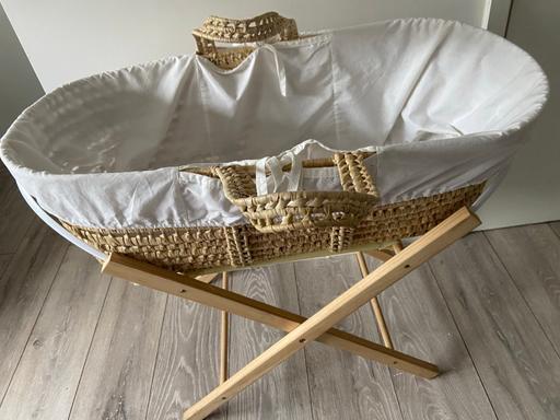 Buy & Sell West London Hounslow - Photos for Baby Moses Basket & Folding Stand
