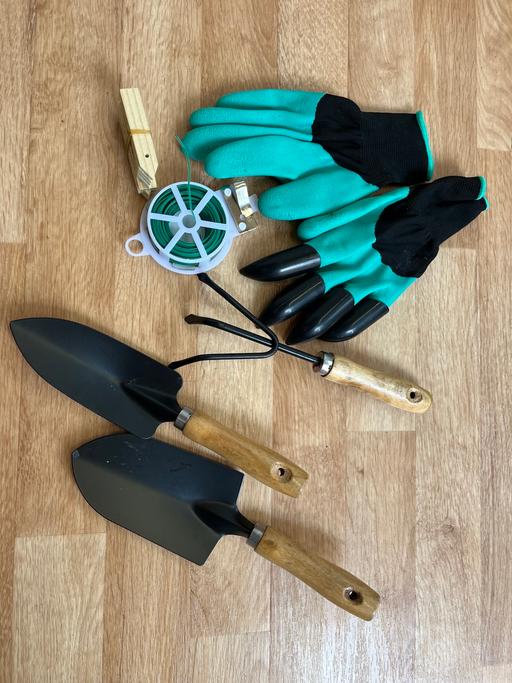 Buy & Sell West Midlands Wolverhampton - Photos for NEW GARDENING ITEMS