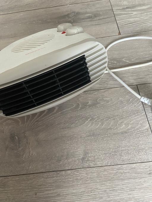 Buy & Sell West London Hounslow - Photos for CHALLENGE 2KW Flat Fan Heater - White