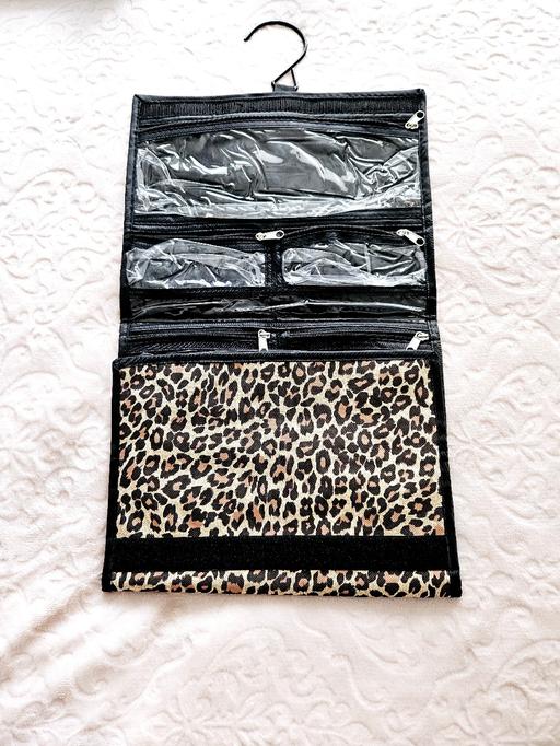 Buy & Sell South Yorkshire Doncaster - Photos for Hangable makeup holder.