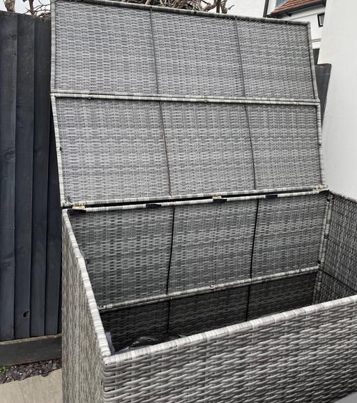 Buy & Sell South East London Falconwood - SE9 - Photos for Garden cushion box