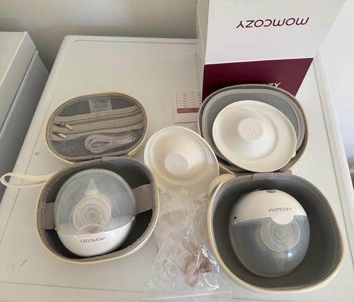 Buy & Sell Bedfordshire Central Bedfordshire - Photos for Momcozy m5 Breast pumps x 2 - handsfree