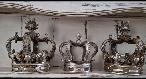 Buy & Sell Kent Ashford - Photos for Set of 3 silver crowns