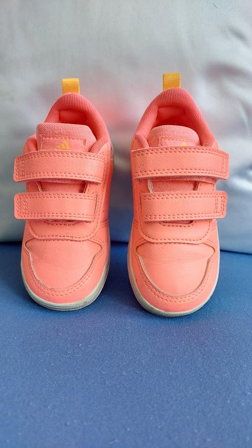 Buy & Sell South East London Elmers End - South East London - Photos for Trainers Size 23