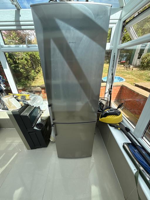 Buy & Sell South West London Streatham Common - South West London - Photos for Fridge for sale