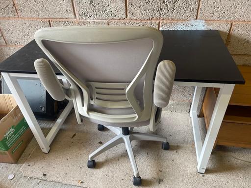 Buy & Sell West Yorkshire Kirklees - Photos for Desk and chair