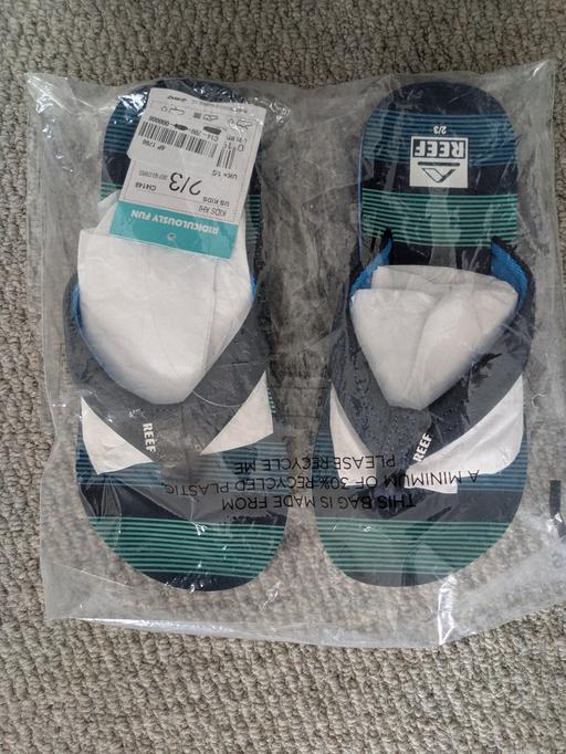 Buy & Sell Staffordshire Lichfield - Photos for REEF kids AHI Flip Flops size 2/3
