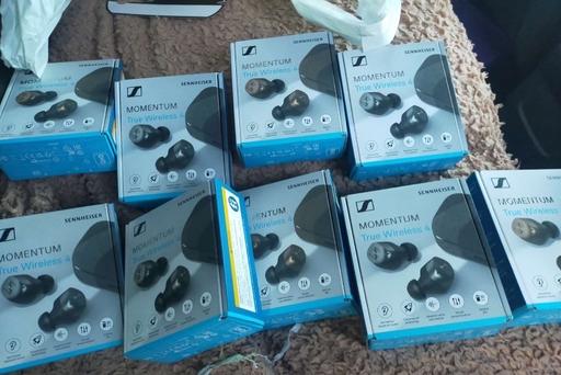 Buy & Sell West Midlands Solihull - Photos for SENNHEISER MOMENTUM 4 WIRELESS EARBUDS
