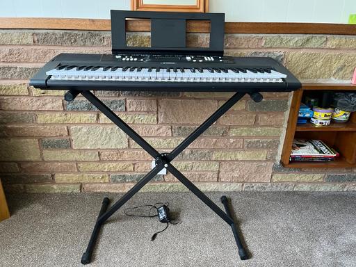 Buy & Sell Staffordshire Tamworth - Photos for Yamaha EZ-220 keyboard and stand