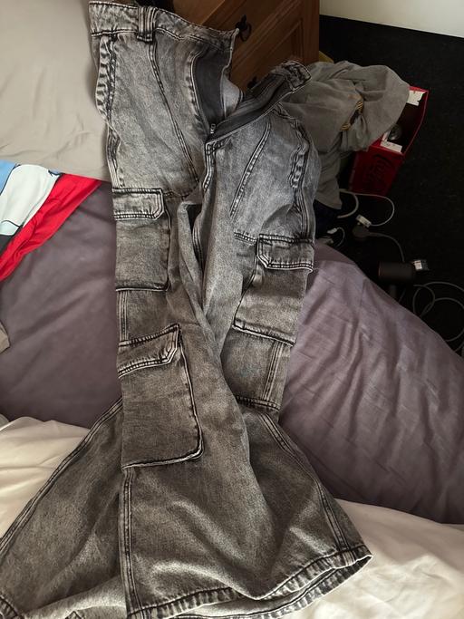 Buy & Sell West Midlands Dudley - Photos for Cargo jeans