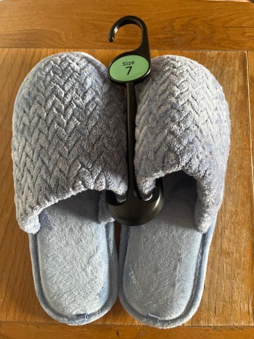 Buy & Sell South Yorkshire Doncaster - Photos for New size 7/8 powder blue slippers