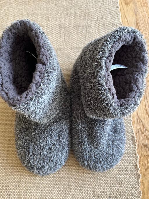 Buy & Sell West Midlands Sandwell - Photos for M&S Slippers Size 4