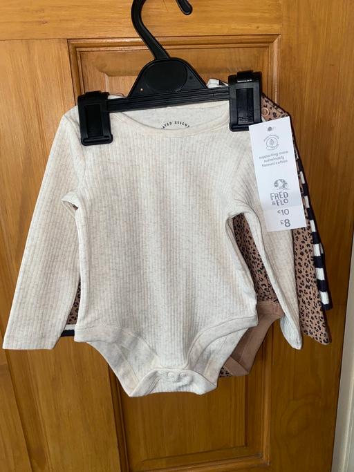 Buy & Sell West Midlands Wolverhampton - Photos for 3 BNWT Baby Bodysuits 3-6 months