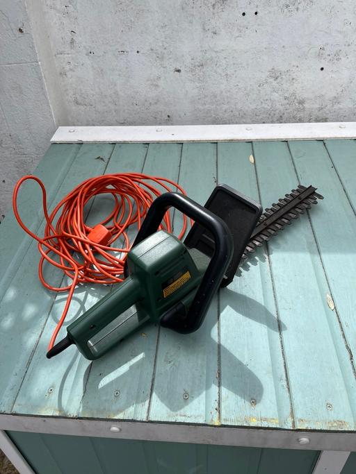 Buy & Sell West Midlands Solihull - Photos for Edge trimmer Black & Decker