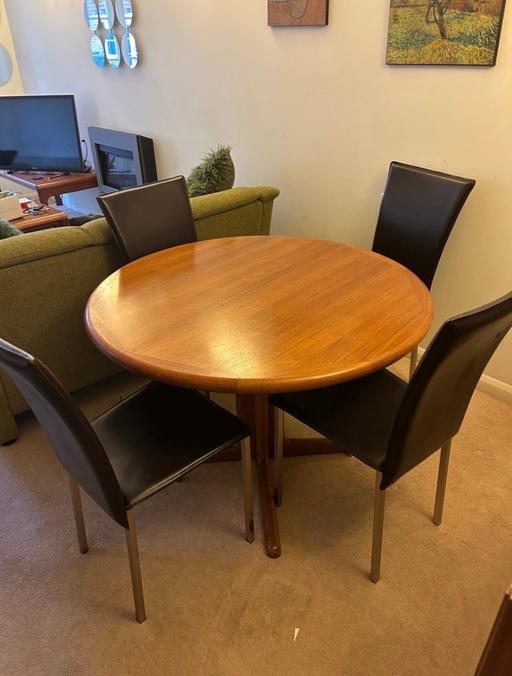 Buy & Sell South East London Catford - South East London - Photos for Brown leather dining chairs x 4