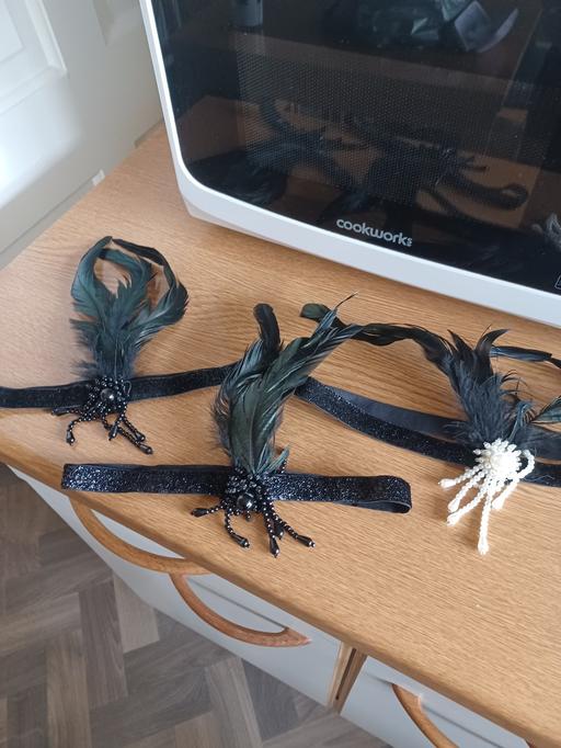 Buy & Sell Derbyshire North East Derbyshire - Photos for 3 black feathered headbands