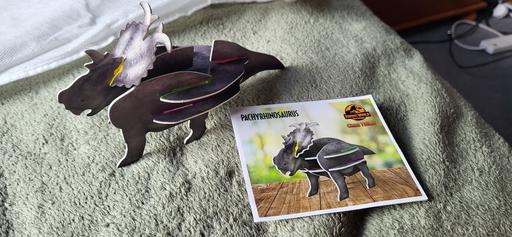 Buy & Sell Radcliffe Bury - Photos for dinosaur model