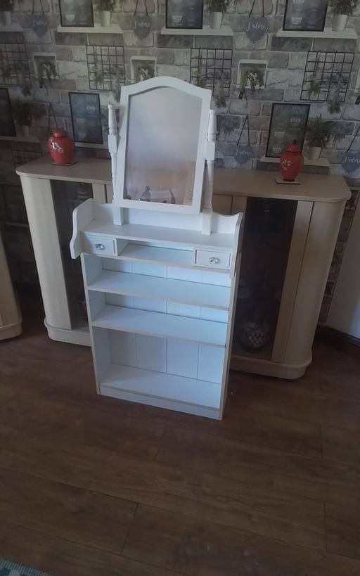 Buy & Sell Greater Manchester Wigan - Photos for BOOKCASE AND MIRROR