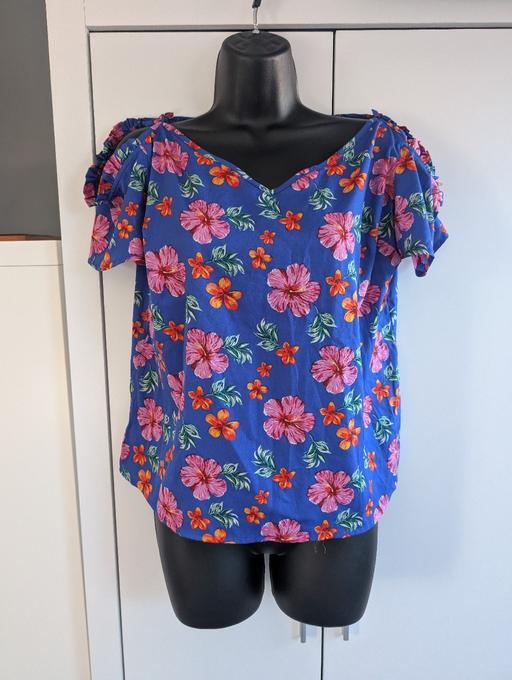 Buy & Sell Hilsea Portsmouth - Photos for size 16 floral summer top