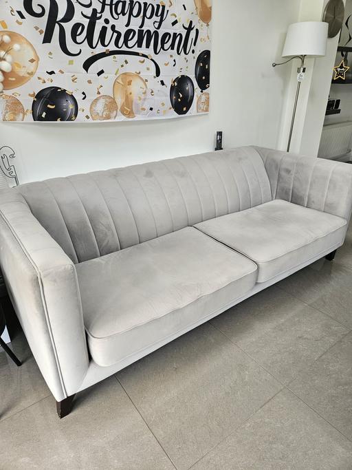 Buy & Sell Halton Weston Point - Watford - Photos for Grey sofa