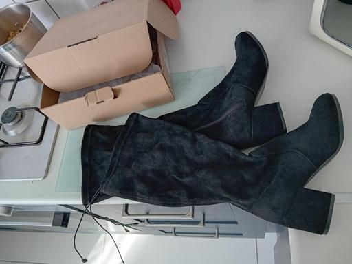 Buy & Sell West Midlands Sandwell - Photos for long suede wide fit boots