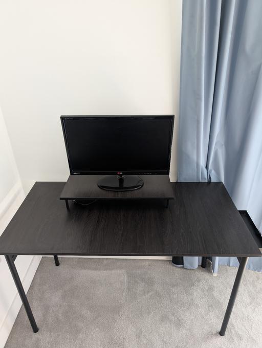 Buy & Sell North West London Colindale - North West London - Photos for desk office