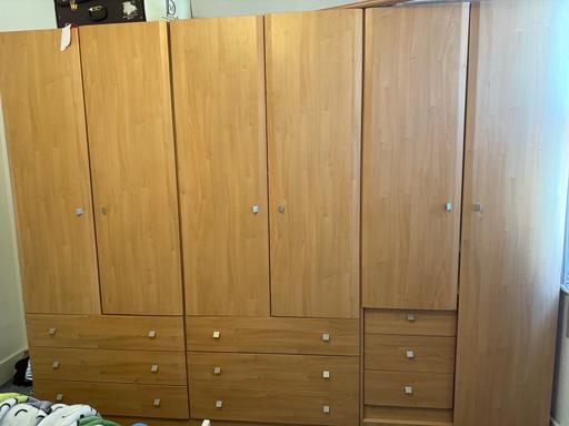 Buy & Sell North London Edmonton - N9 - Photos for Wardrobe with 6 door