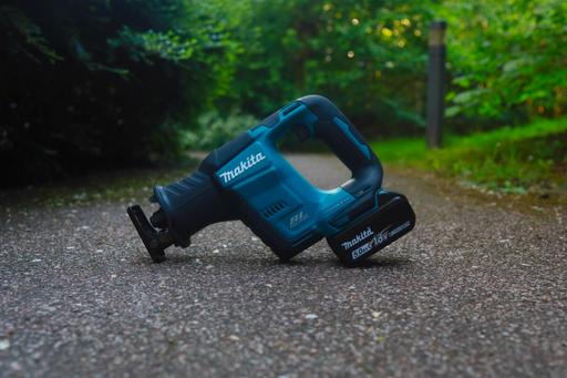 Buy & Sell South East London Croydon - Photos for makita reciprocating saw brushless 5ah 18v