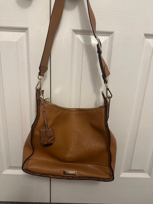Buy & Sell Merseyside Saint Helens - Photos for River island bag