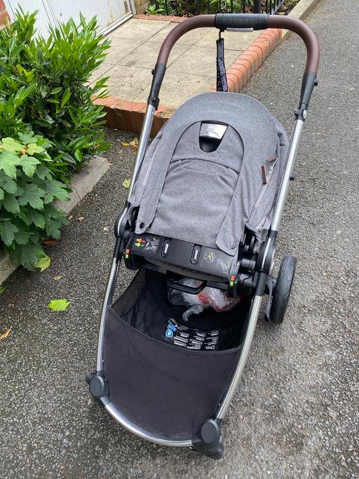 Buy & Sell East London Bromley by Bow - East London - Photos for Pram - mama and papas ocarro