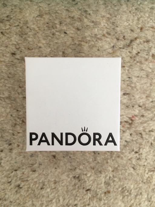 Buy & Sell Ettingshall Park Wolverhampton - Photos for PANDORA GIFT BOX