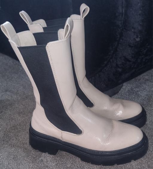 Buy & Sell West Yorkshire Kirklees - Photos for Cream Primark Boots - Size 4