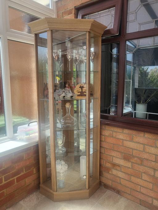 Buy & Sell East London Havering - Photos for tall dining /display unit free