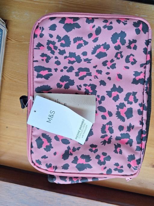Buy & Sell West Midlands Wolverhampton - Photos for New M&S Lunch Bag