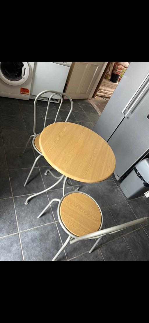 Buy & Sell West Midlands Birmingham - Photos for Table and chair set