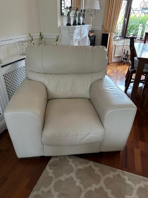 Buy & Sell Bexley Welling - Bexley - Photos for White/Cream Leather Armchair