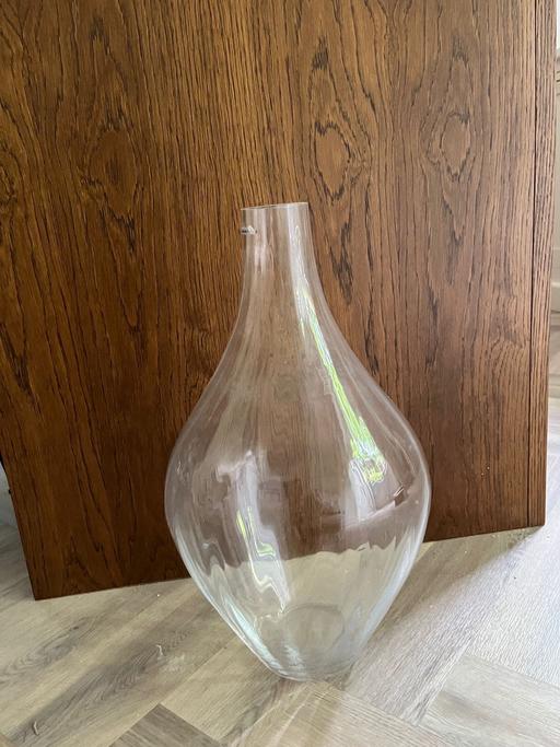 Buy & Sell Surrey Tandridge - Photos for Tall glass vase
