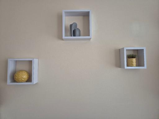 Buy & Sell North London Bounds Green - N22 - Photos for Set of 3 small shelves