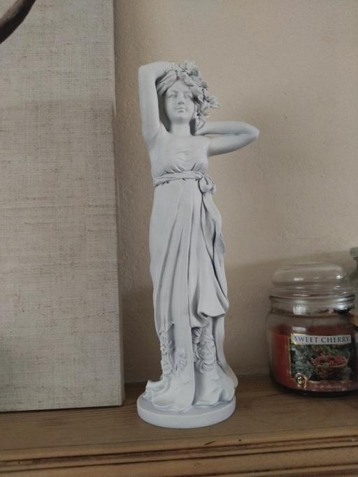 Buy & Sell Worcestershire Bromsgrove - Photos for Lady Ornament