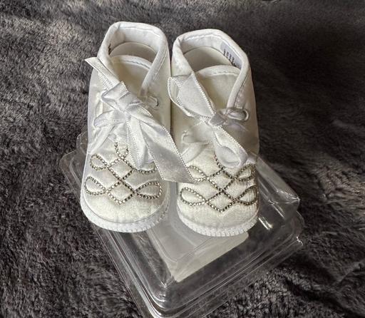 Buy & Sell Quarry Bank Dudley - Photos for BNWT 3-6m baby boots