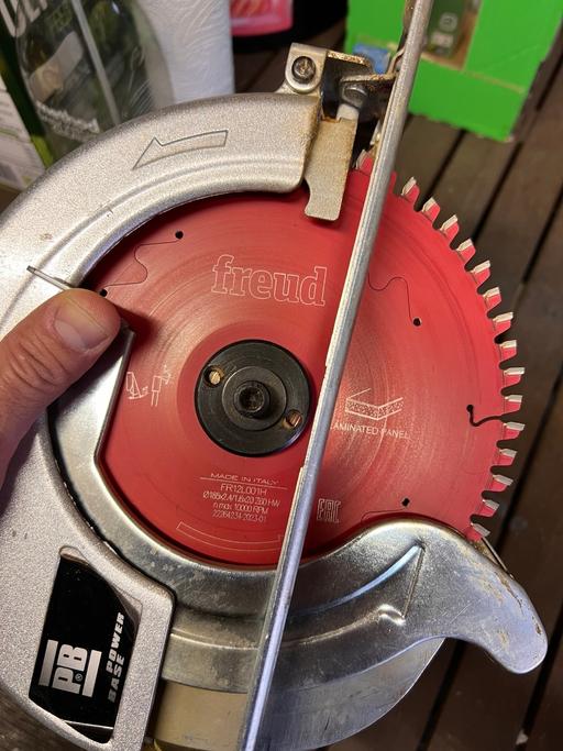 Buy & Sell West Midlands Dudley - Photos for 1200W circular saw+ Freud blade for laminate