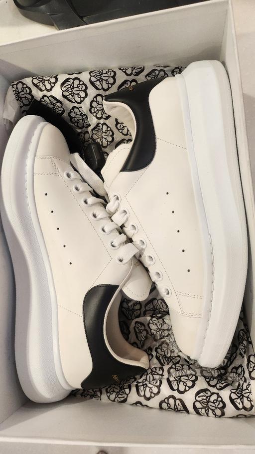 Buy & Sell Islington North London - Photos for Alexander mcqueen shoes size 8