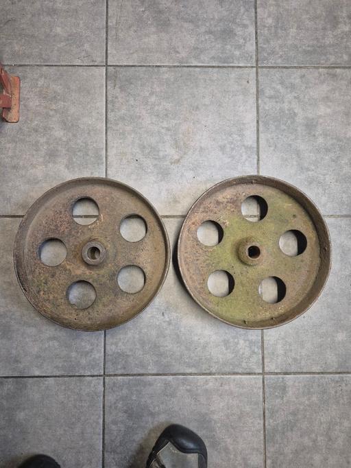 Buy & Sell Greater Manchester Oldham - Photos for cast iron wheels for stationary engine